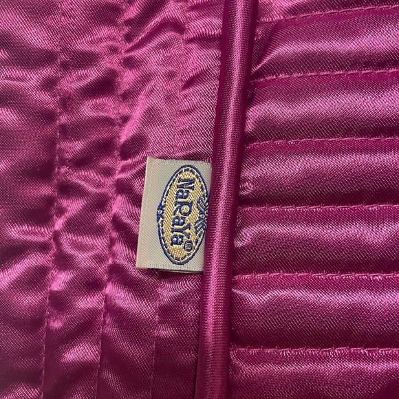 NWOT NaRaYa Satin Quilted Bucket Shoulder Bag Zip closure in Rose Pink - Picture 2 of 8